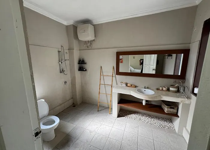 Villa Balieys Villa, Tranquil Hideaway In *